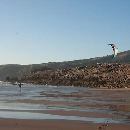 The Shelter Holiday home Malveira da Serra